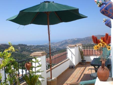 Atico Frigiliana Apartamento Exterior foto