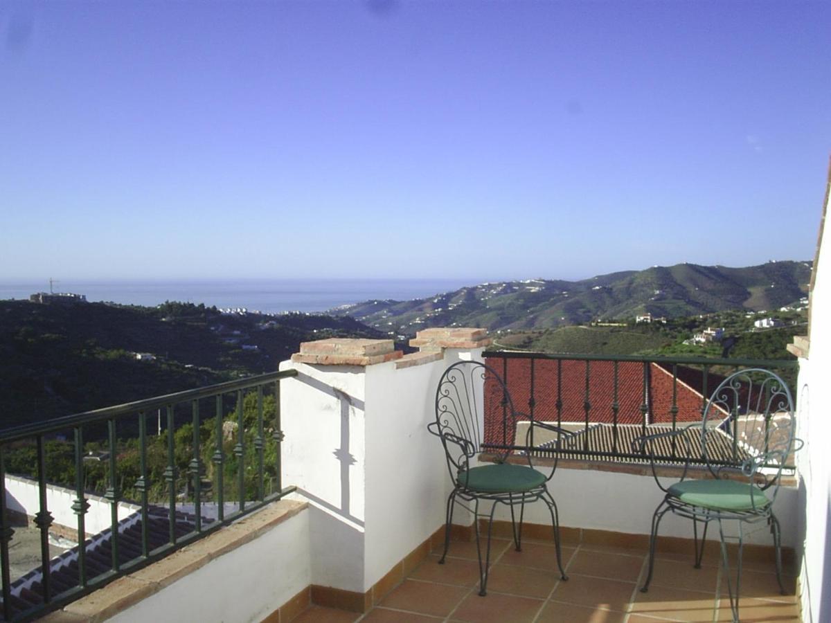 Atico Frigiliana Apartamento Exterior foto